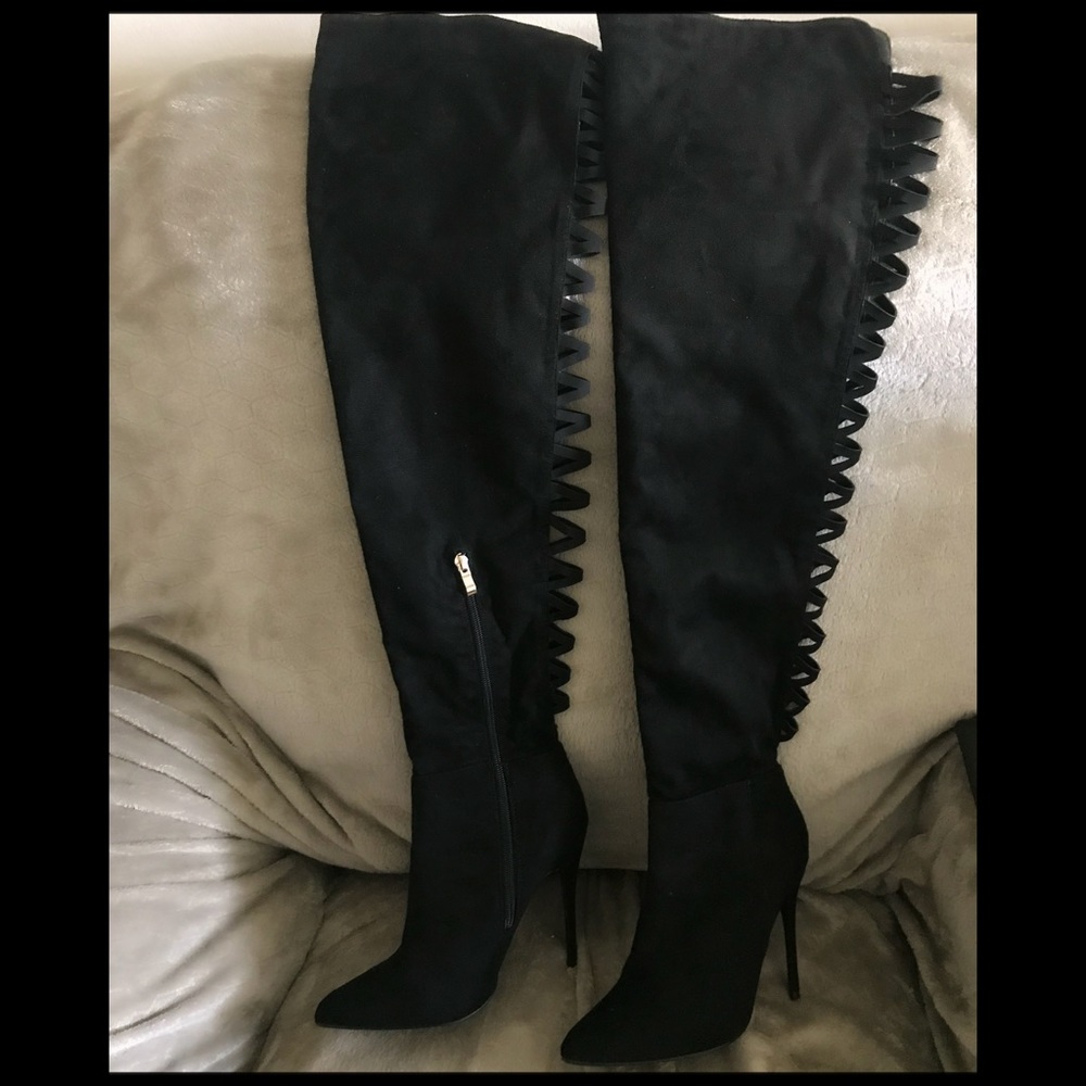 Sexy! Suede Like Thigh High Black Stiletto Heeled Boots! 4.5 inch, Size 7.5 US